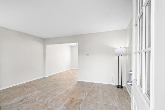 Photo - Reduced Rent for Any Lease Signed in Feb!! 8 Blocks to the Beach!!