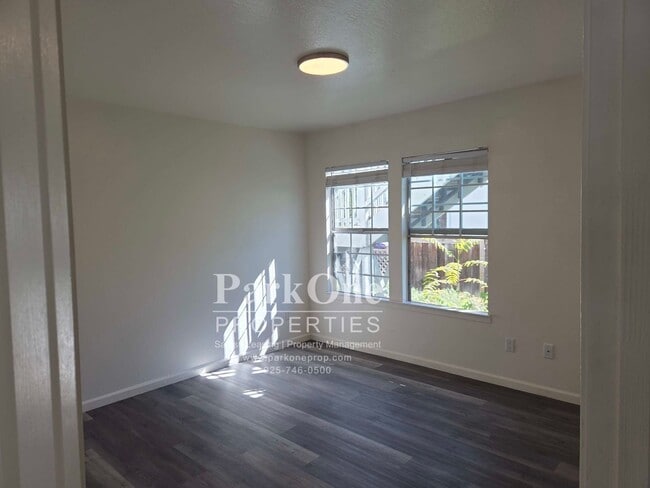 523 W 6th St Unidad C