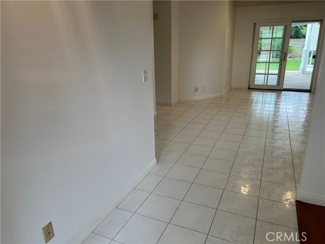 Photo - 2248 Tulip Ave