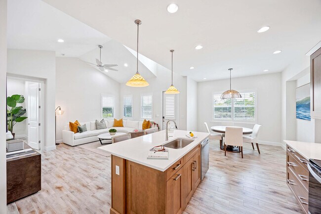 Photo - 7018 Saona CT