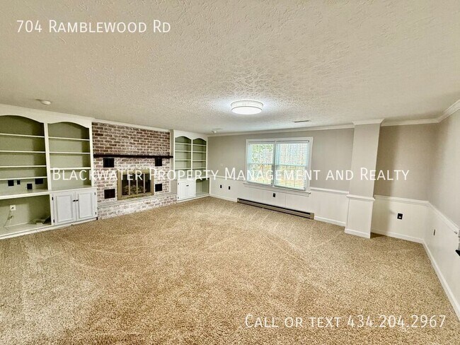 Photo - 704 Ramblewood Rd