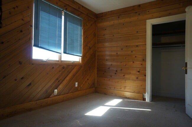 Photo - AVAILABLE JUNE - 5 Bed 2 Bath In East Hillside