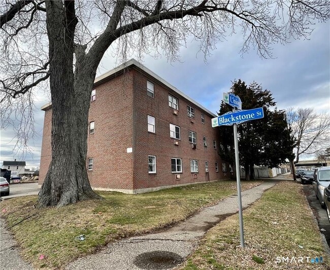 Building Photo - 85-87 Union Ave Unit C5