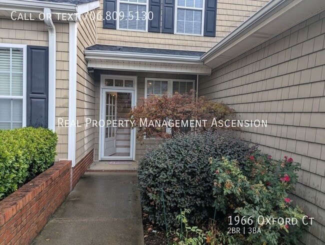 1966 Oxford Ct