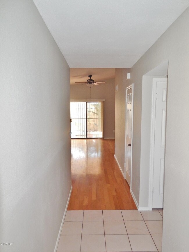 Photo - 127 E Danbury Rd