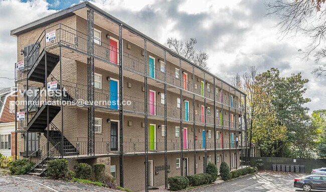 Building Photo - 45 Sheridan Dr NE Unit 05