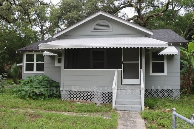 Building Photo - 257 E 47th St Rental