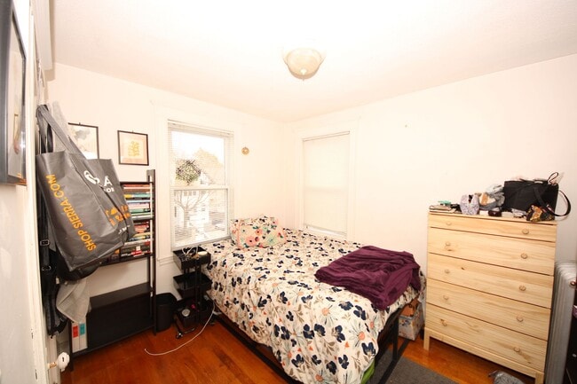 Photo - Brighton 3 Bed / Renovated Kitchen & Bath – On Bus Line – 9/1