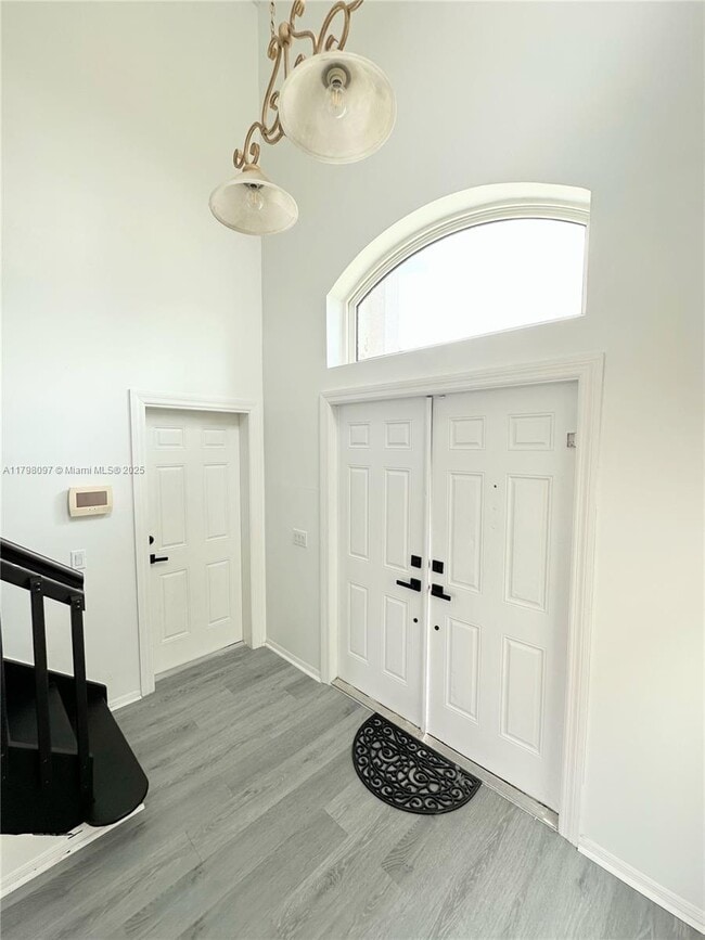 Photo - 1845 Vista Way