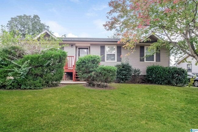 Photo - 525 Oak Crest Dr House