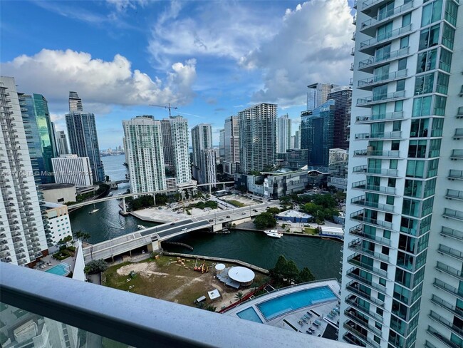 Photo - 90 SW 3rd St Condominio Unidad 3112