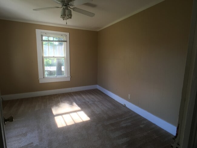 Photo - 1705 23rd Ave E