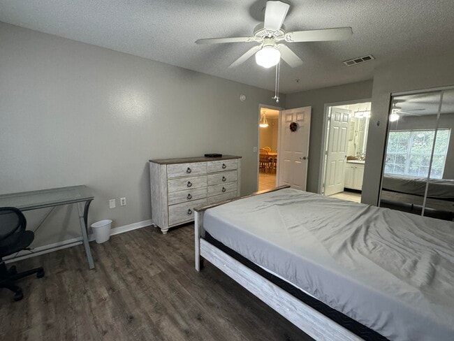 Photo - 4276 Calinda Ln Unit APT 128