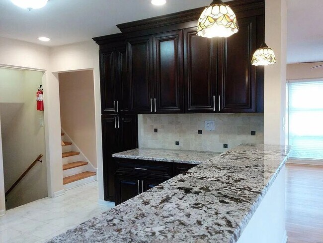 Photo - 312 Sunset Dr