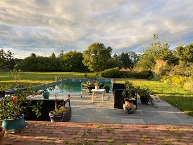 Building Photo - 274 Majors Path