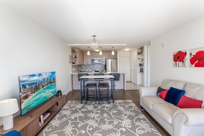 Photo - 400 Hobron Ln