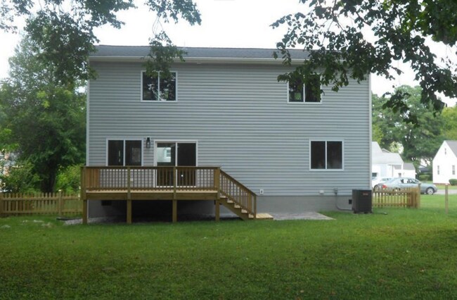 Photo - 1809 Doron Ln