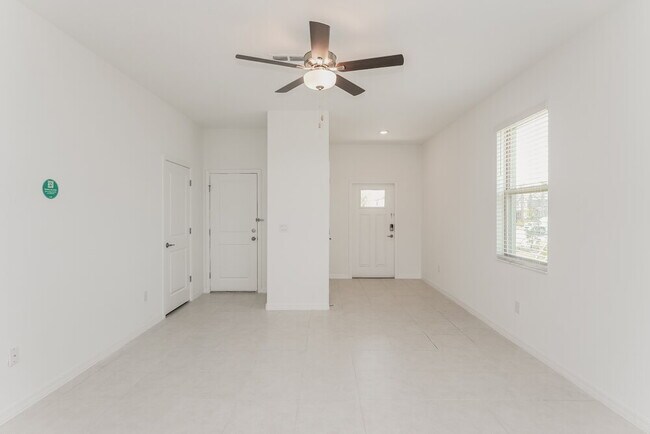 Photo - 2129 Great Sapphire Ln