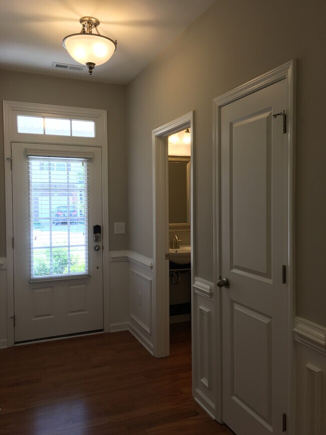 Photo - 727 Treviso Ln