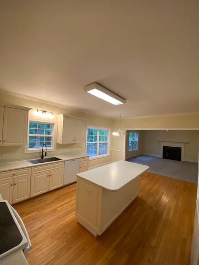 Photo - 5 BR/3 Bath in Willow Pointe (Lake Carolina)