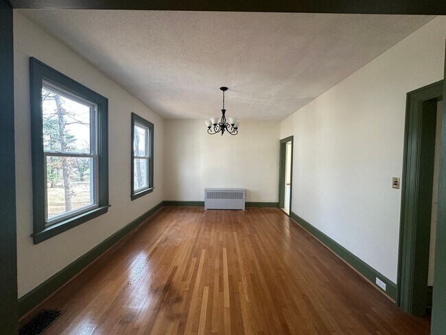 Photo - House in Bedford with Lot of Outdoor Space.