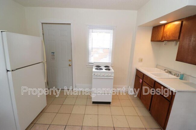 Photo - 2931 Kingman Blvd Unidad 3