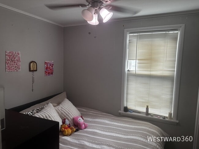 Photo - 3048 N Drake Ave Unit 1R
