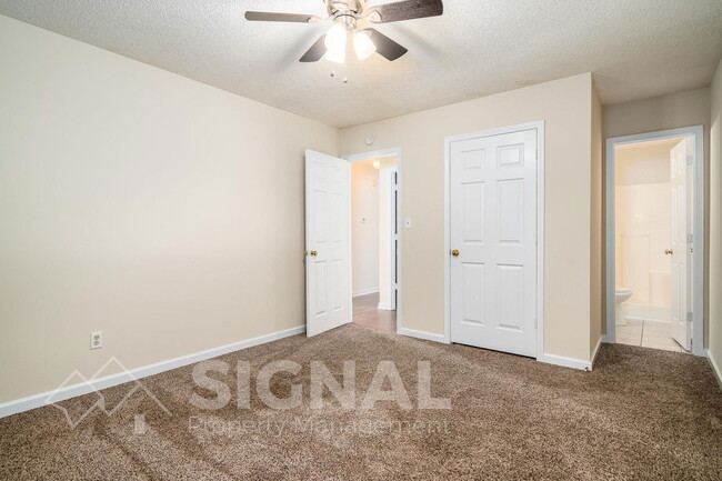 Photo - 1300 Yukon St