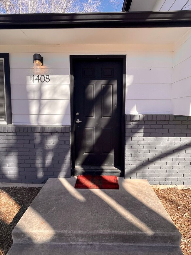 Photo - Newly Renovated 4 Bed 2 Bath House Near CSU!