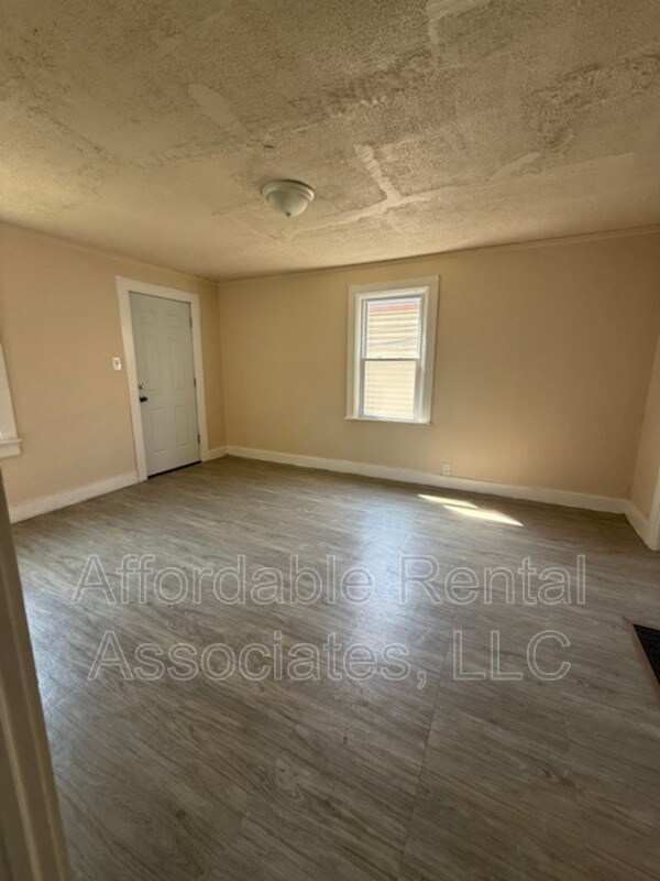 Photo - 1235A S 22nd St