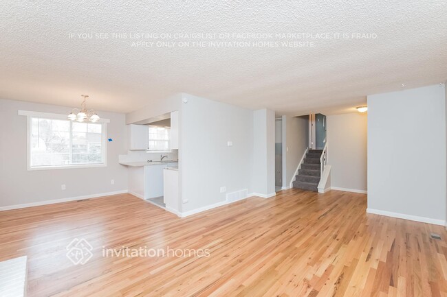 3760 W 95th Pl