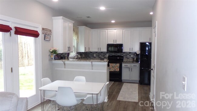 Photo - 10418 Glenmeade Rd