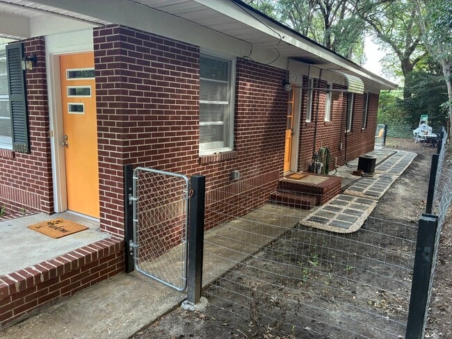 1728 E Avalon Cir Unidad UnitB
