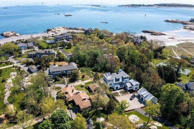 Photo - 19 Hobart Ln