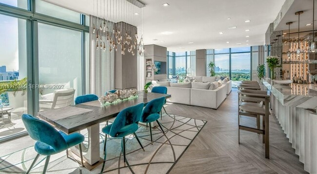 Photo - 2201 Collins Ave Unit 2001/UPH