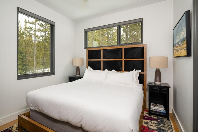 Photo - 19 Lakewood Dr Unit ID1255717P