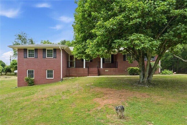 128 McNeal Rd