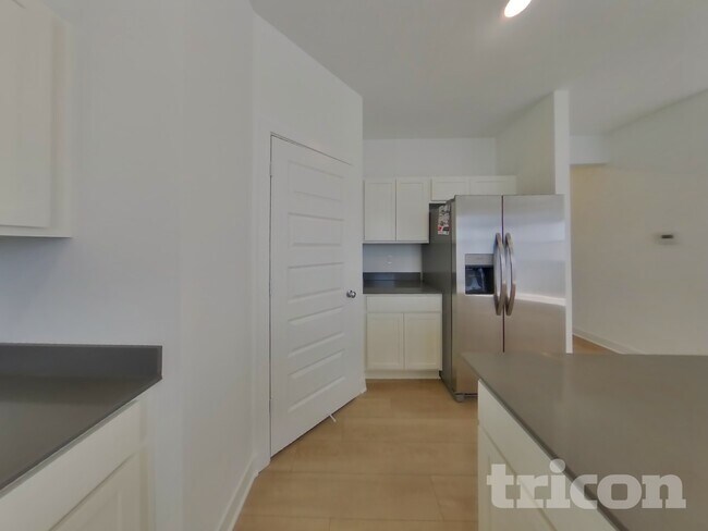 Photo - 11835 Moorfield Ln