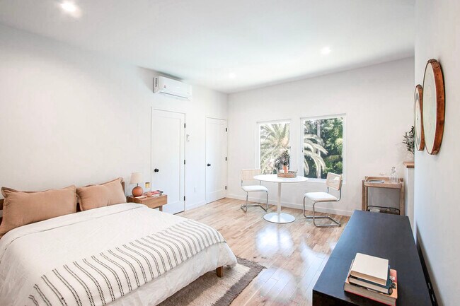 Photo - 3700 W Sunset Blvd Unit 6