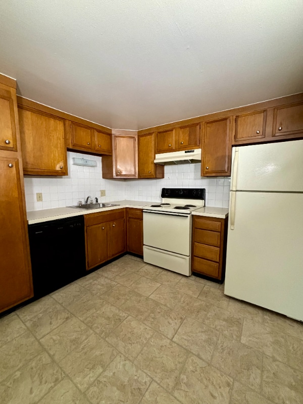 Photo - 2715 Eggert Rd Unit 11