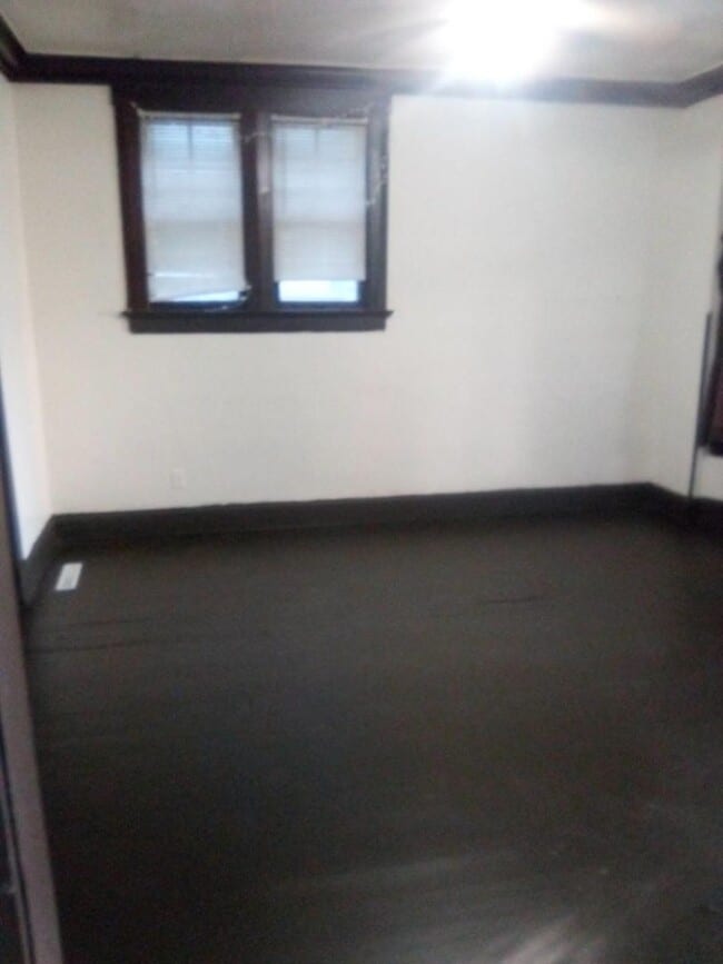 Photo - Get $300 off your first month’s rent– Ready for Move-In!