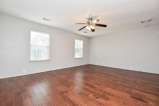 Photo - 4839 Windy Bluff Ct