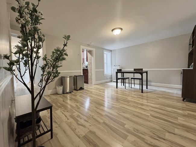 Photo - 147 Pensdale St