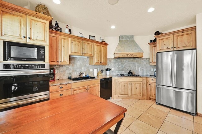 Photo - 5176 Fairview Loop