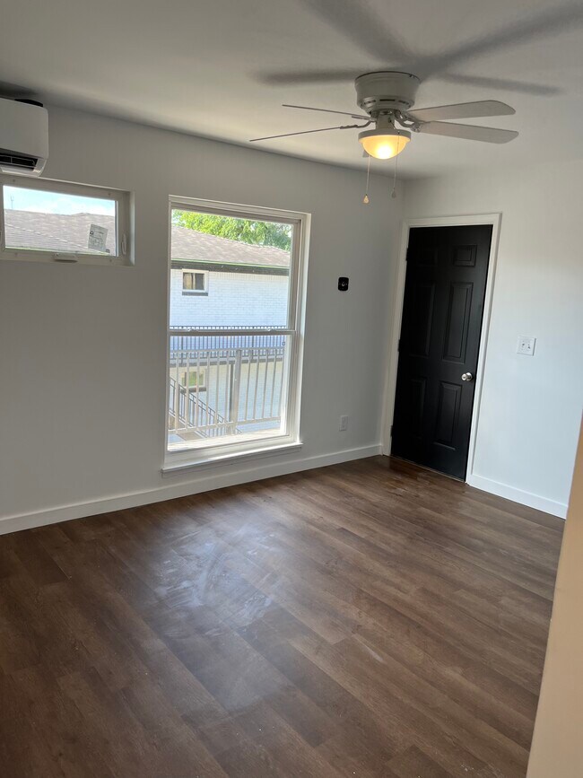 Photo - 1033 15th St N Unit E