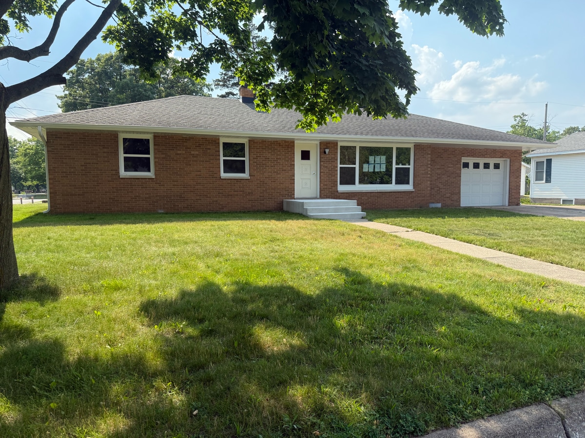 Photo - 631 S Dickson St House