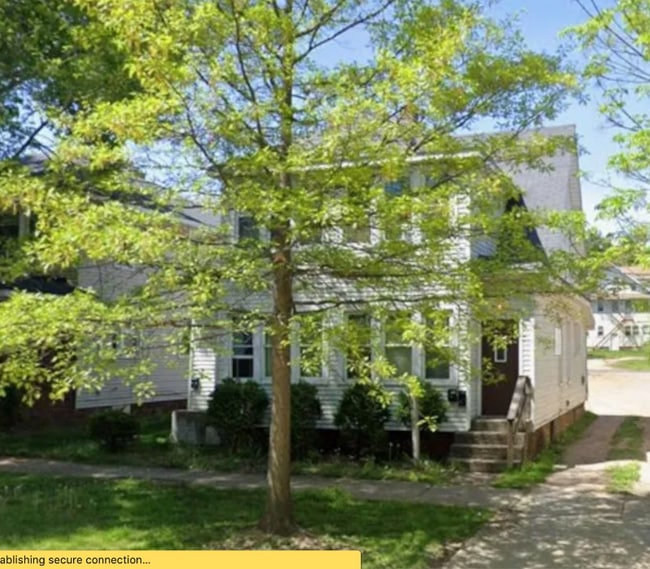 Building Photo - 678 Strong Ave Rental