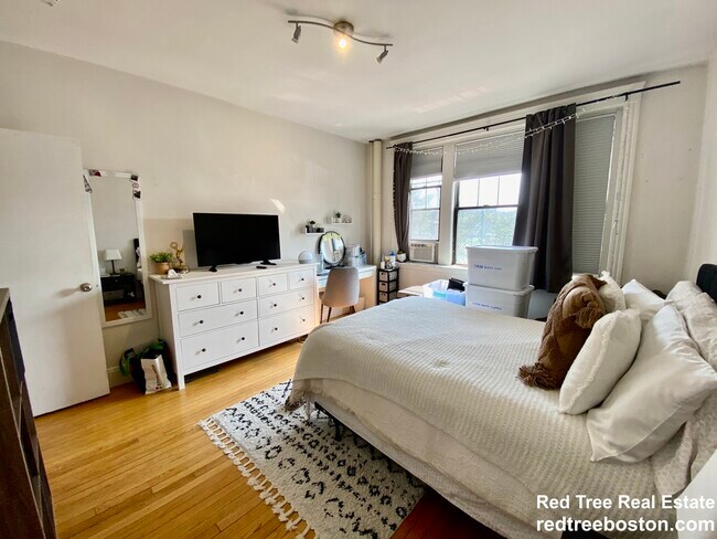 Photo - 370 Chestnut Hill Ave Unit 25