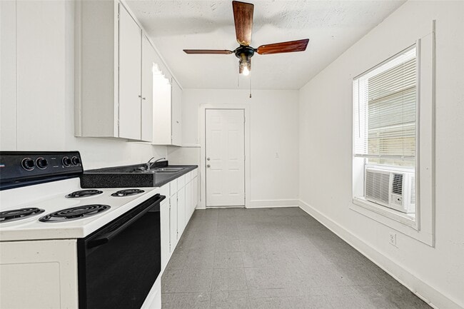 Photo - 969 Wakefield Dr