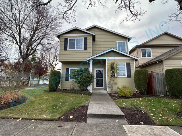 Building Photo - Charming 3-Bedroom Retreat with Stunning V...